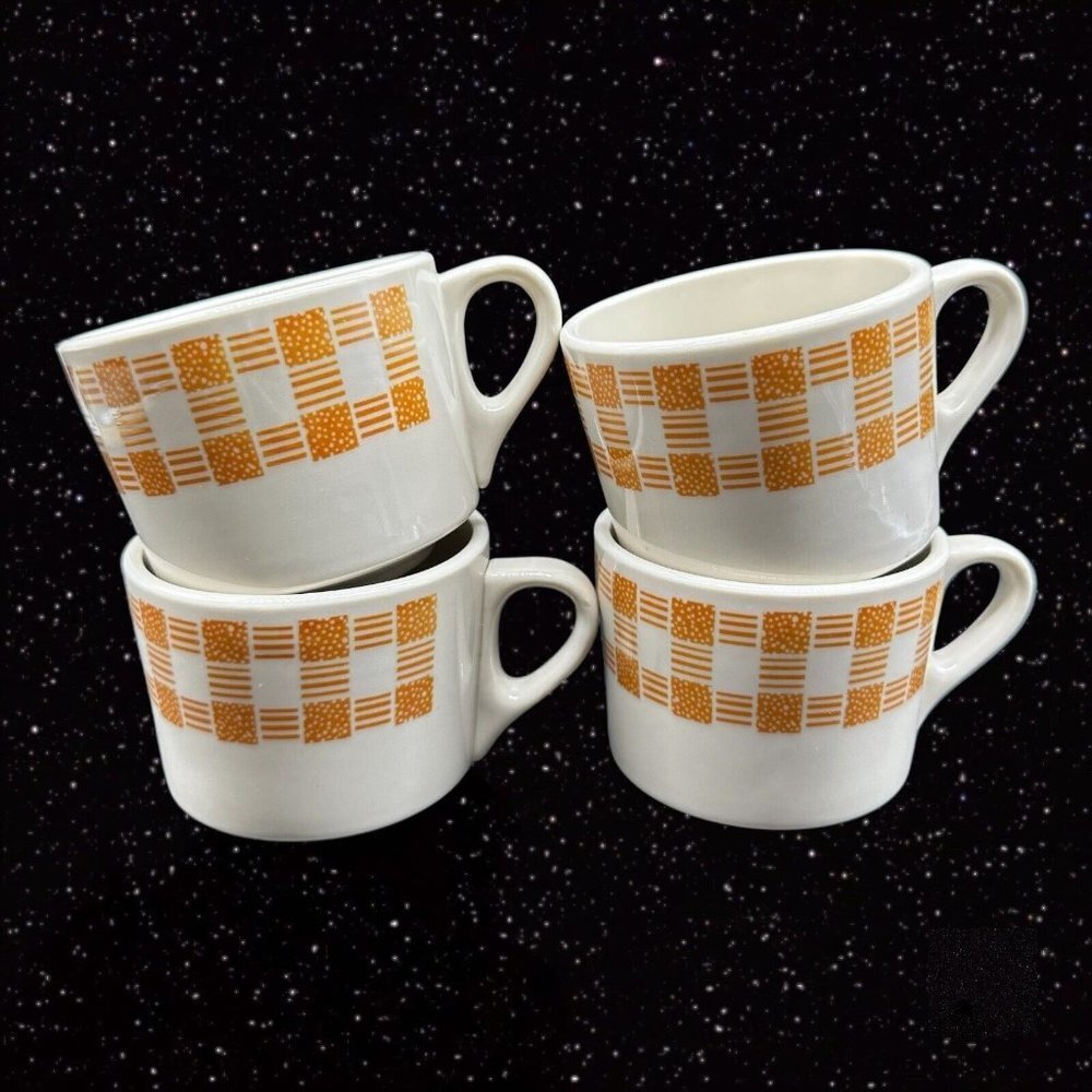 SHENANGO CHINA NEW CASTLE Mug Set Ceramic USA Yellow White 2.5”T 3.25”W Set 4‎